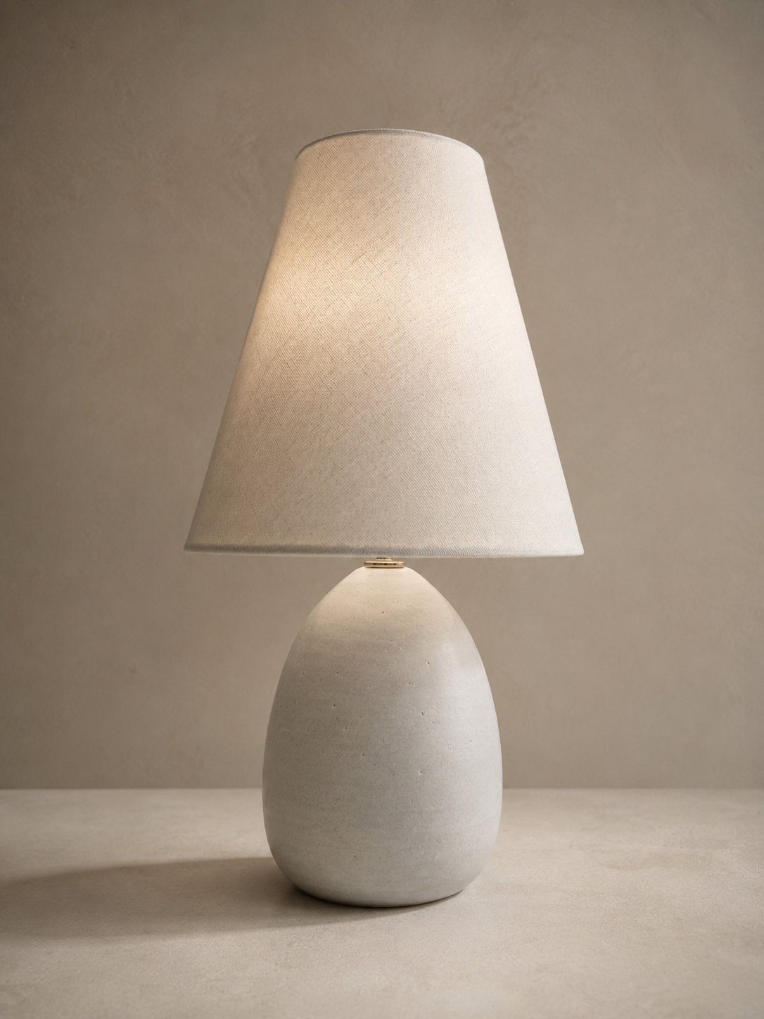 Minimal Ceramic Table Lamp