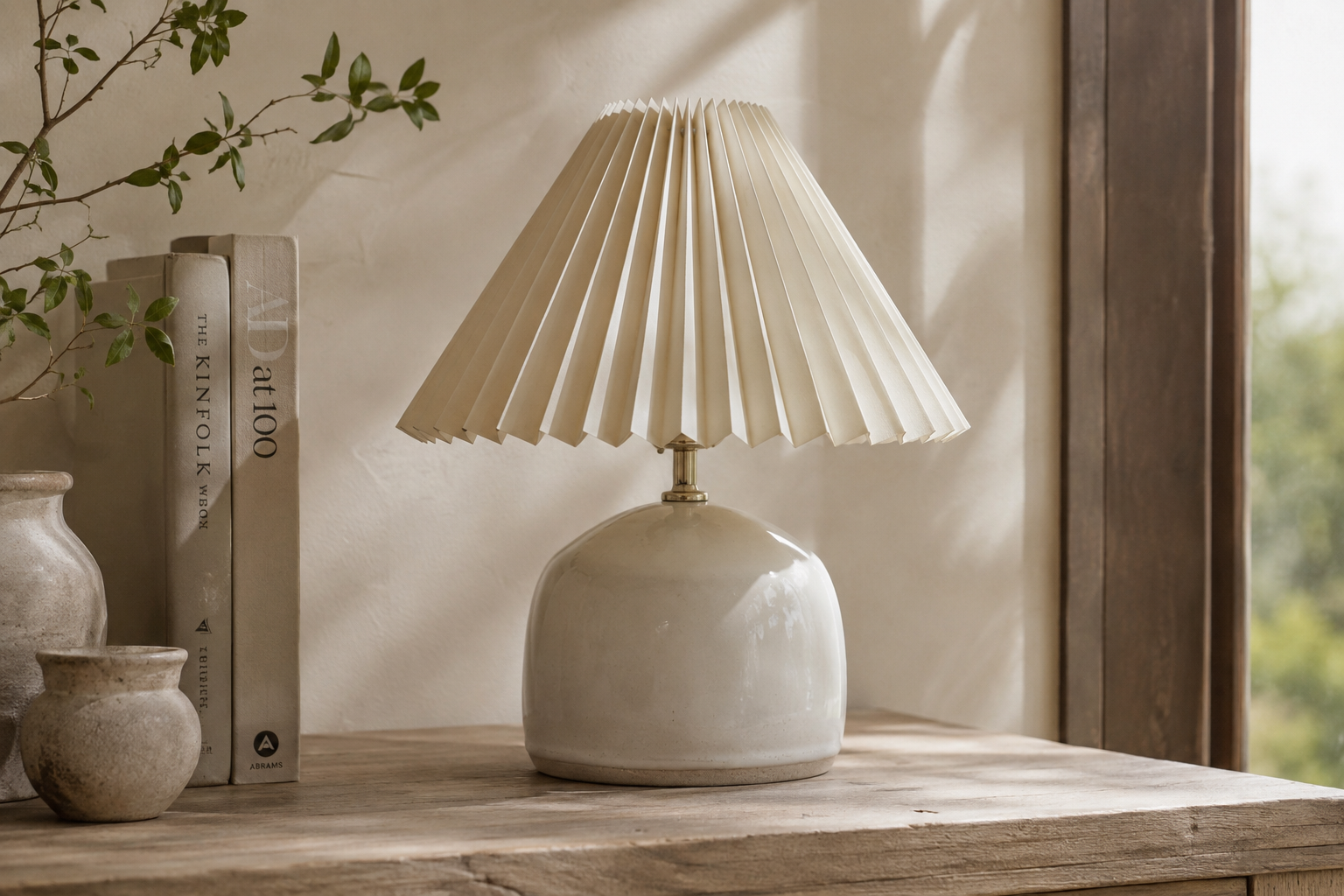 Elegant Pleated Ceramic Table Lamp